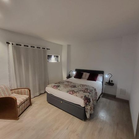 Turistic Girona - Piso De 1, 2 O 3 Habitaciones Exteriör bild